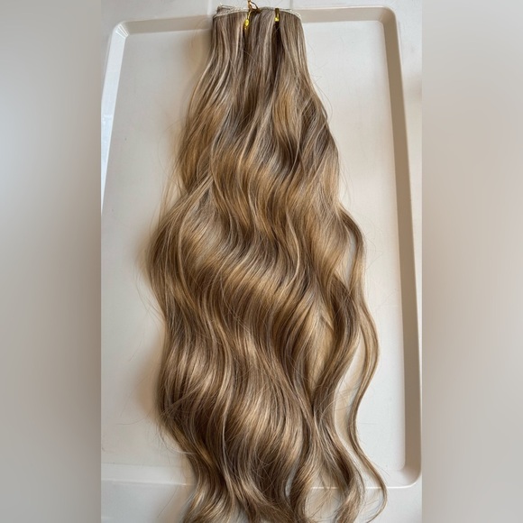 Clip In Light Brown Hair Extensions 20 In Wavy Hair - Picture 4 of 5